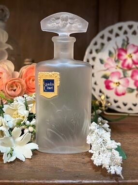 Nelson Art Deco Frosted Glass Perfume Bottle 1920 Era with Garden Court Label